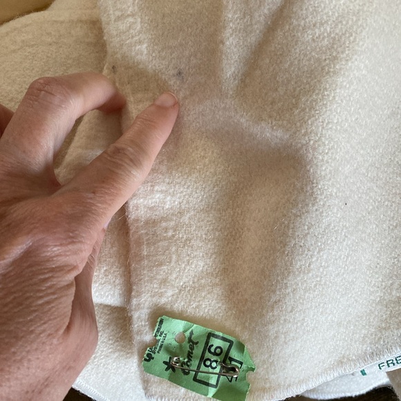 L.L.Bean Freeport, Maine cream wool throw blanket - Picture 5 of 12